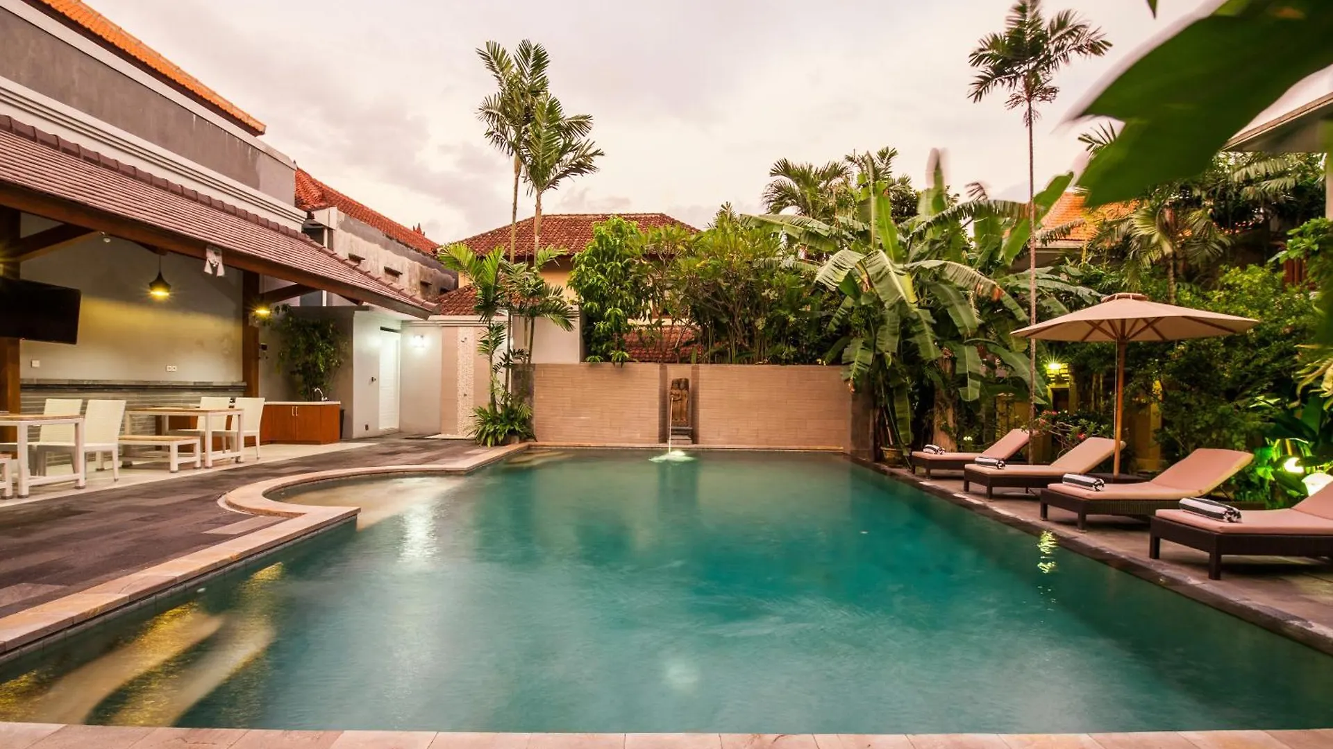 6-Br Garden Legian Villa 5-Min Walk To Beach And Shops Bali Seminyak  Indonesia